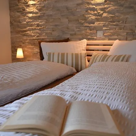 Haus Samurai Saas-Grund